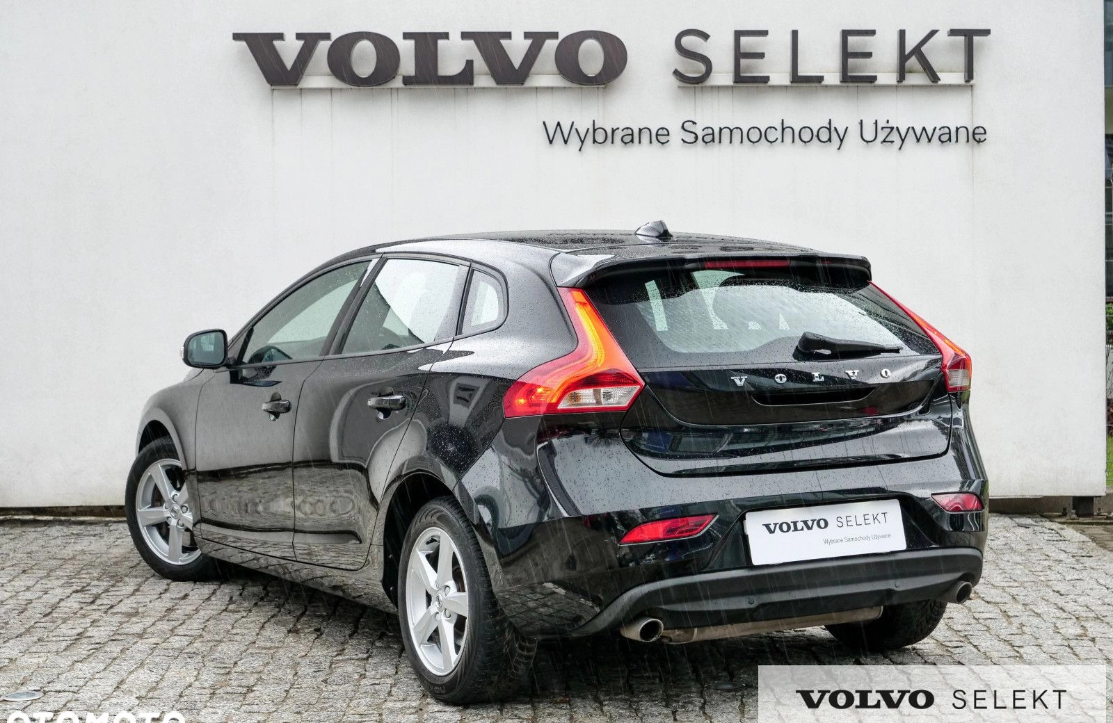 Volvo V40 cena 79900 przebieg: 63687, rok produkcji 2019 z Dukla małe 631